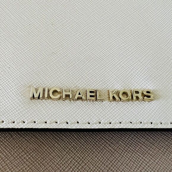 MICHAEL KORS Daniela Truffle Ltc Oat Saffiano Leather Large Gusset Crossbody Bag - Picture 3 of 12